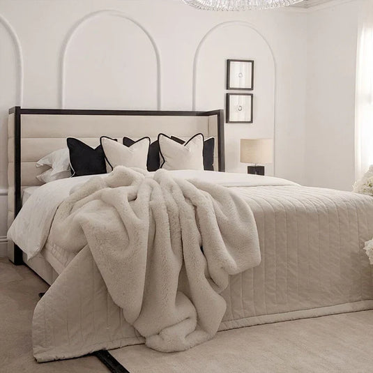 Suite Channelled Wing Bed